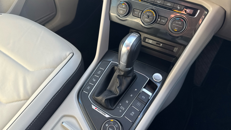 Volkswagen Tiguan 2.0 TSi 180 4Motion SEL 5dr DSG Petrol Estate